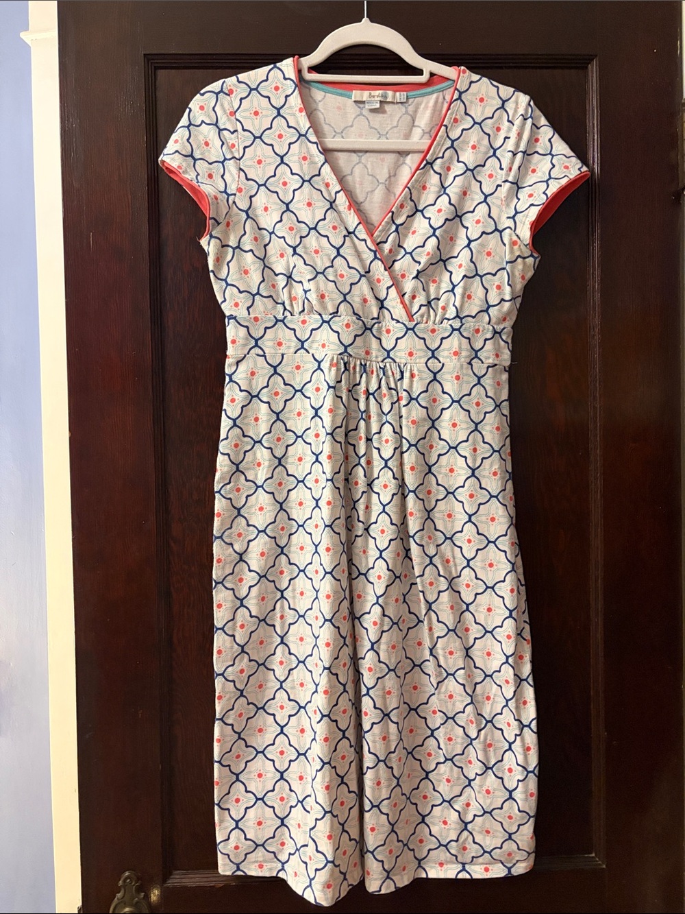 Boden Wrap-Style Women's Dress, size 6R, White/Navy/ Coral Patterned